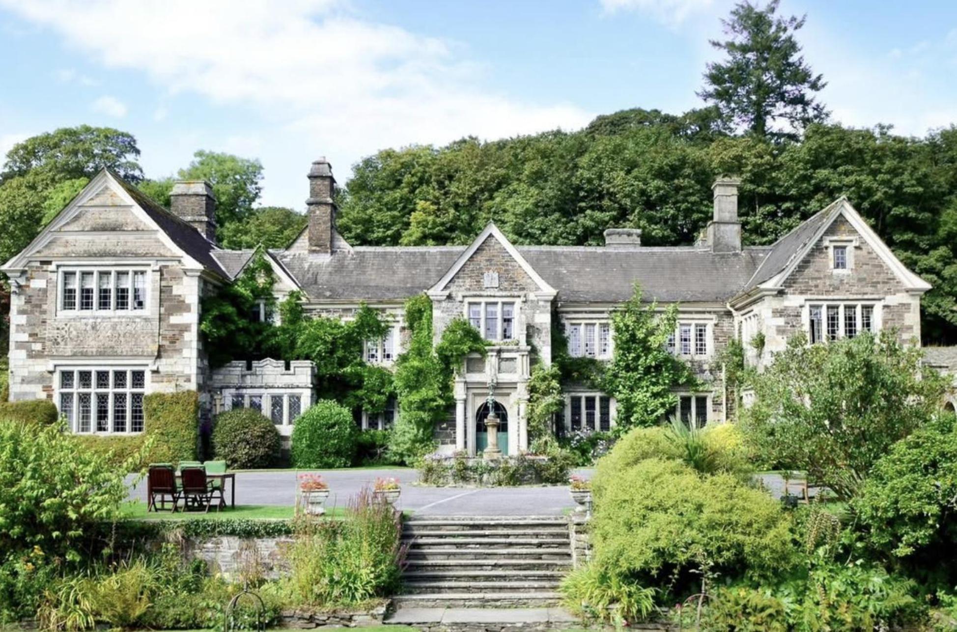 Lewtrenchard Manor Hotel Exterior photo