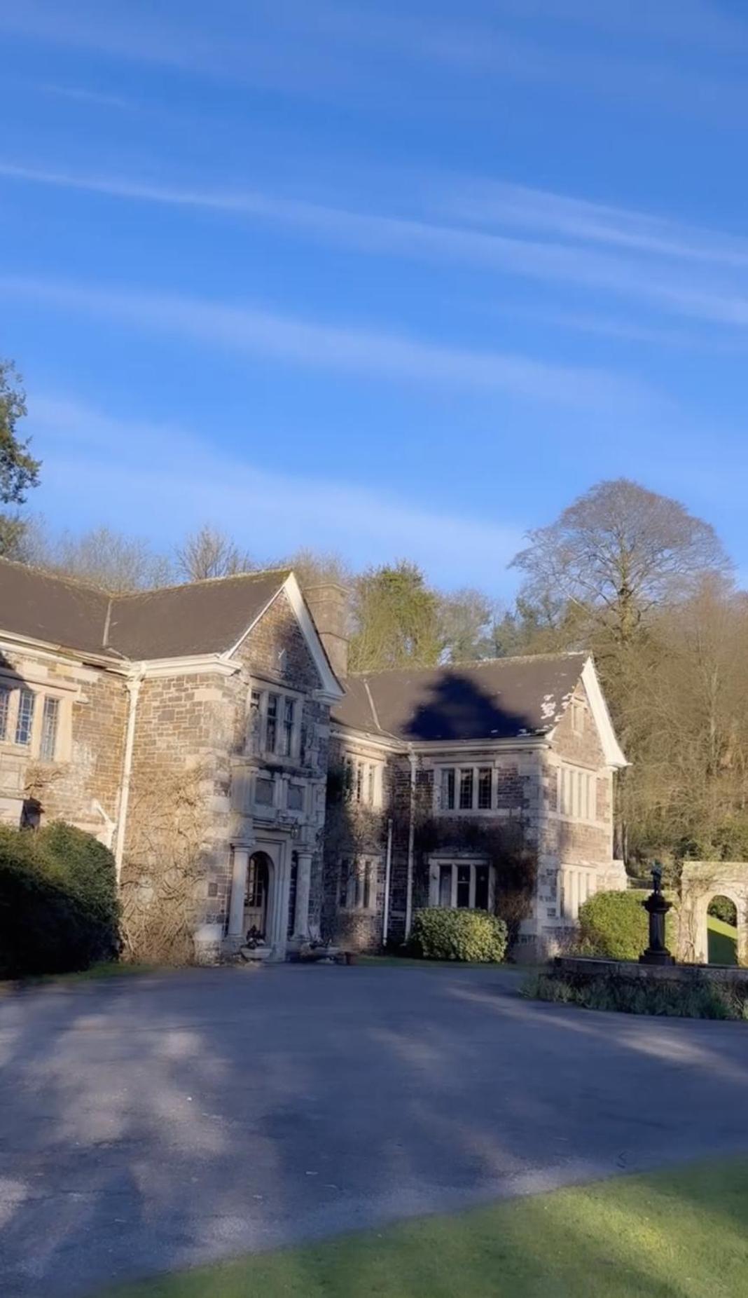 Lewtrenchard Manor Hotel Exterior photo