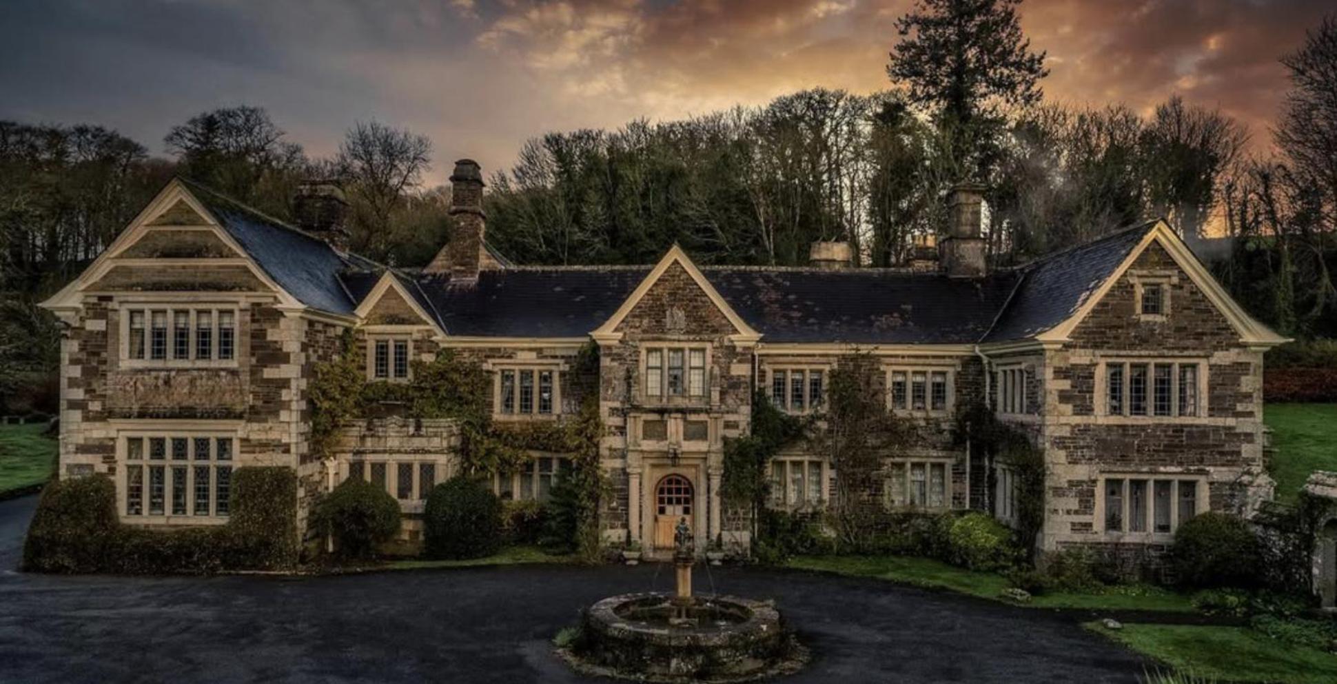 Lewtrenchard Manor Hotel Exterior photo